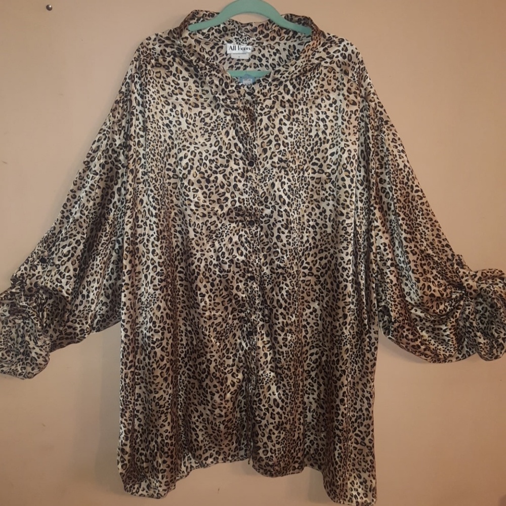 Brand New Plus Size Button Down Top